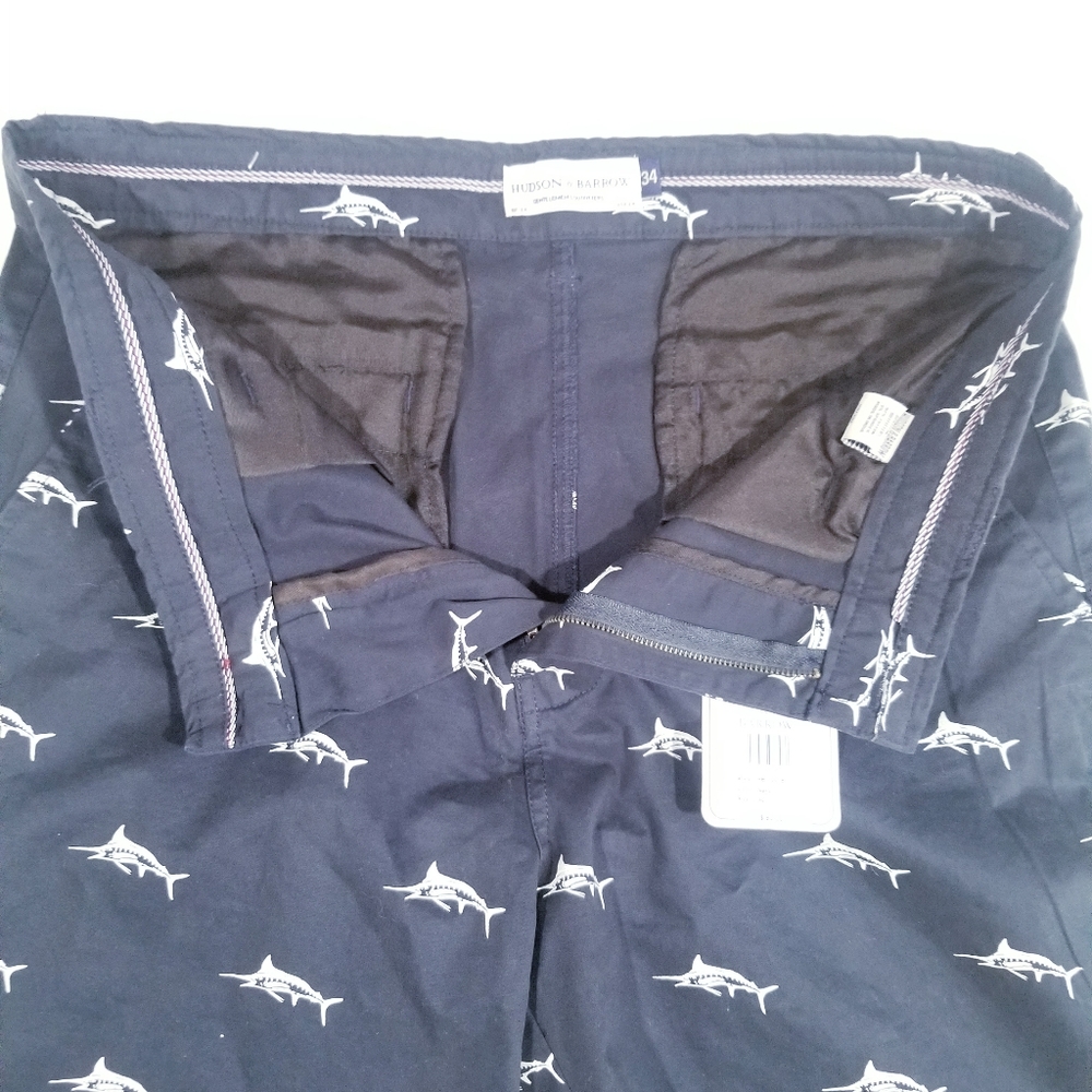 Hudson & Barrow navy blue fish print shorts. 34 - Picture 3 of 14